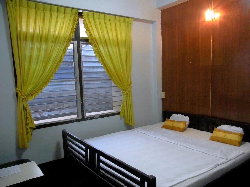 28 Rachabutr Hostel Ubon Ratchathani Pokój zdjęcie